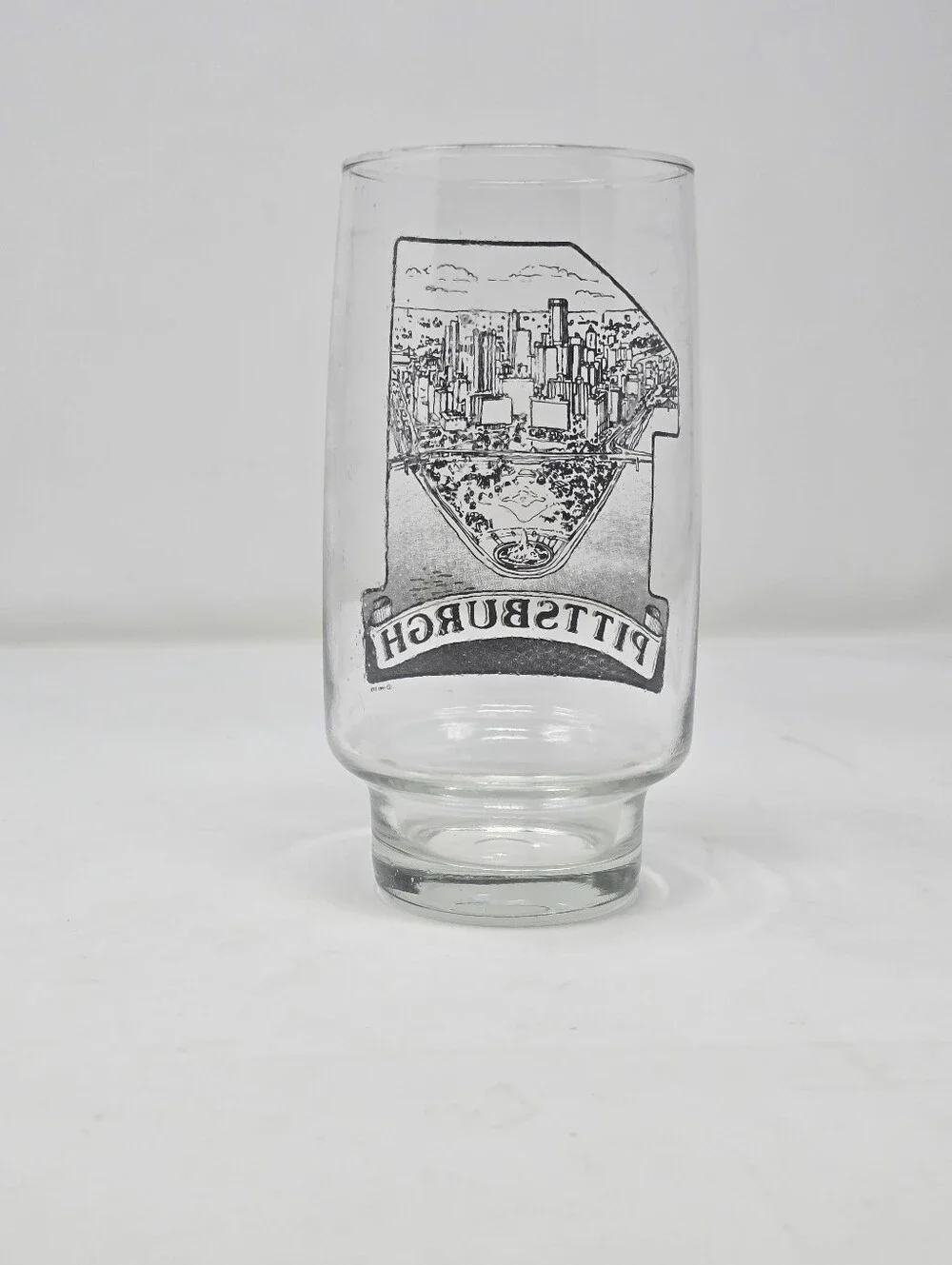 Vintage 1985 Pittsburgh Skyline #1 Collector Glass
